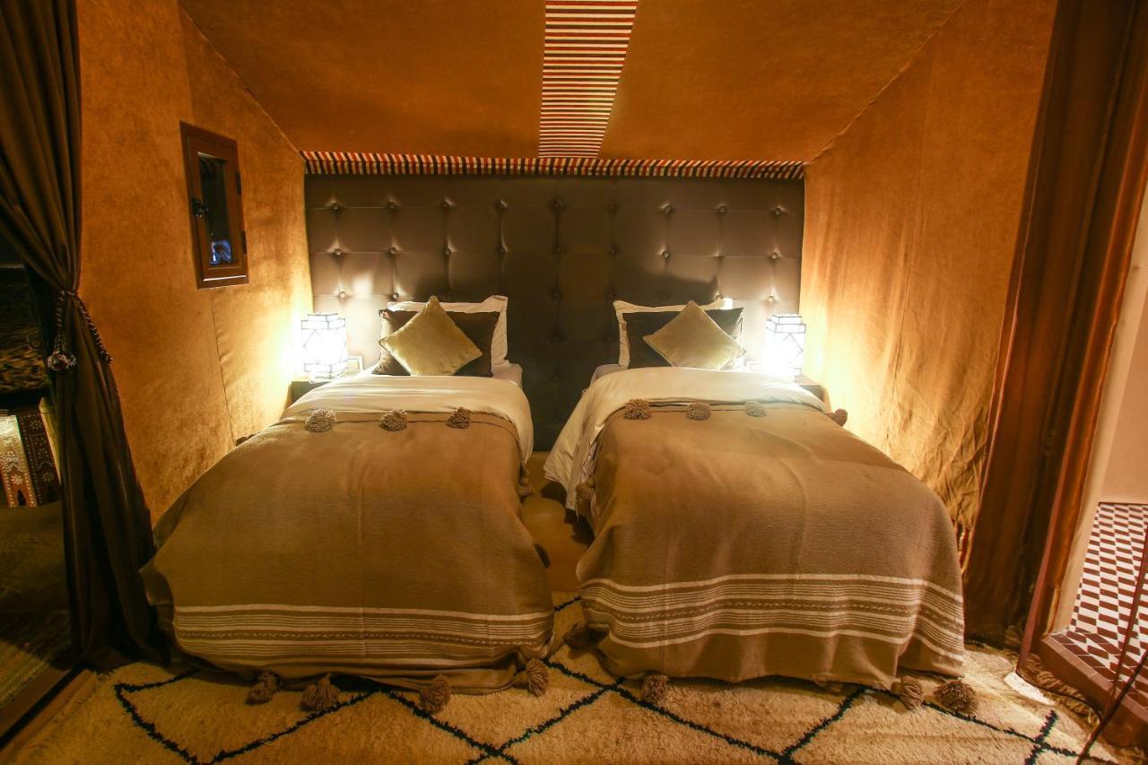 Madu Luxury Desert Camp Hotel Merzouga Bagian luar foto