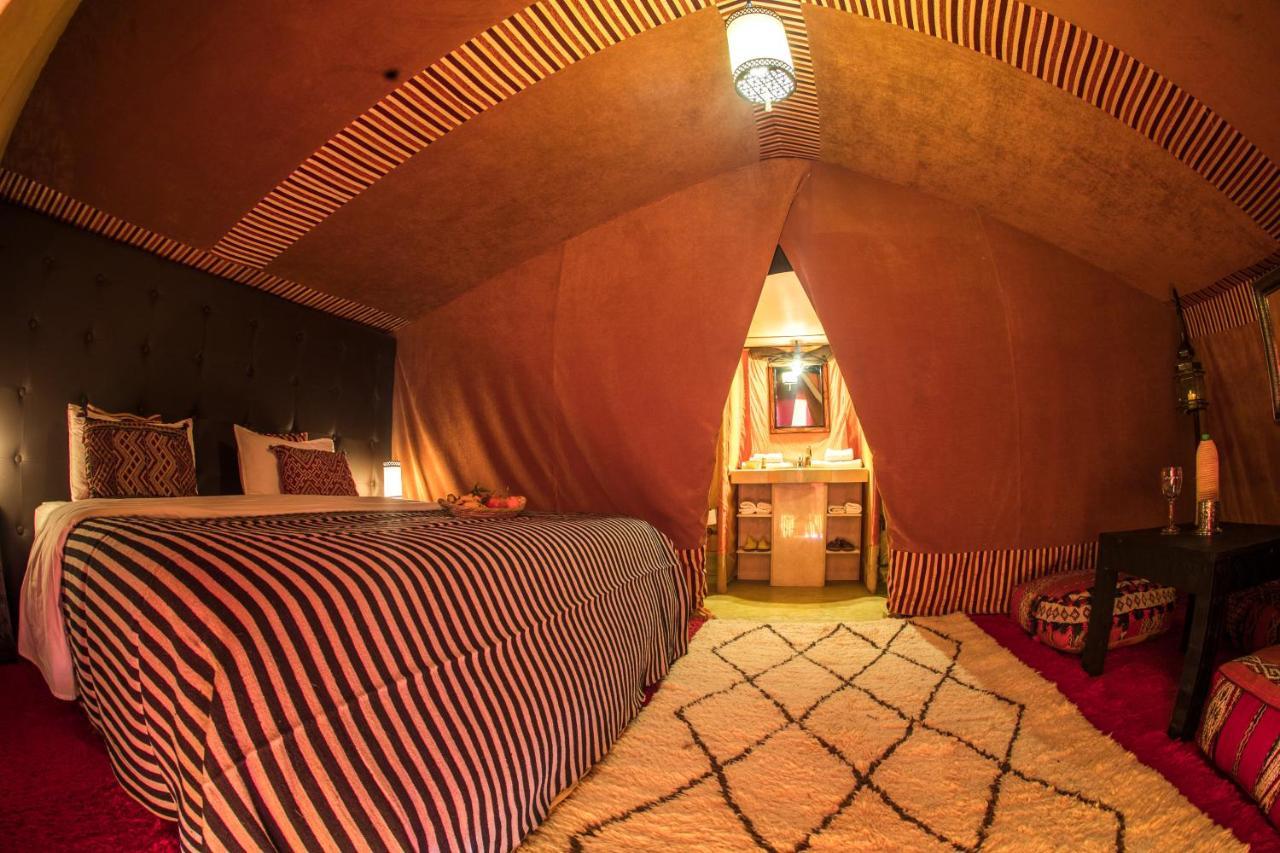 Madu Luxury Desert Camp Merzouga Bagian luar foto